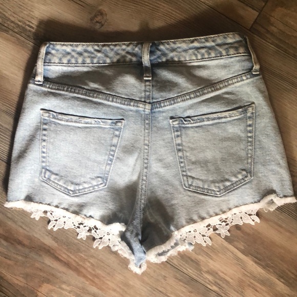 Bundle 3/$15 - Wild Fable High-Waisted Jean Shorts - Picture 5 of 7